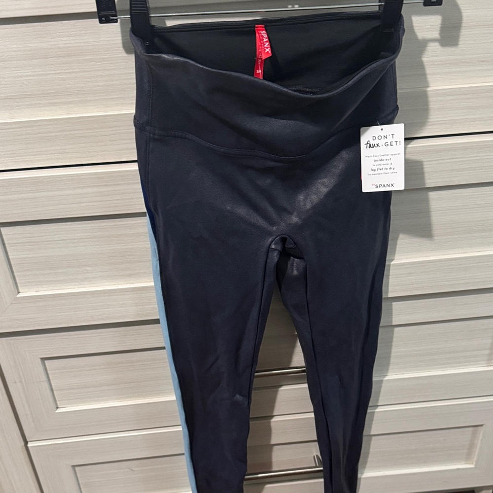 SPANX Women's Navy and Light Blue Leggings faux leather